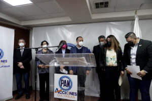 Pan renuncia a nuevos asesores