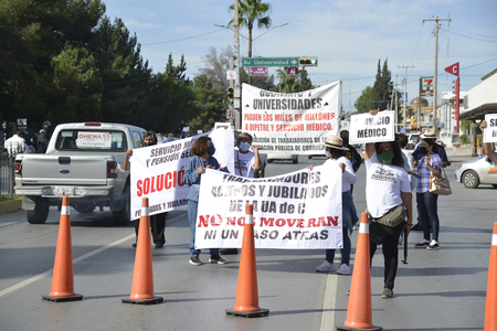 Hunden números rojos a la Universidad Autónoma de Coahuila 18 UAdeC4.JPG Autor Omar Saucedo