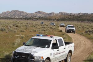 siete individuos armados en La Rumorosa