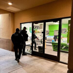 Sorprenden a ladrón de negocio en Calexico 9 ladrón de negocio en Calexico
