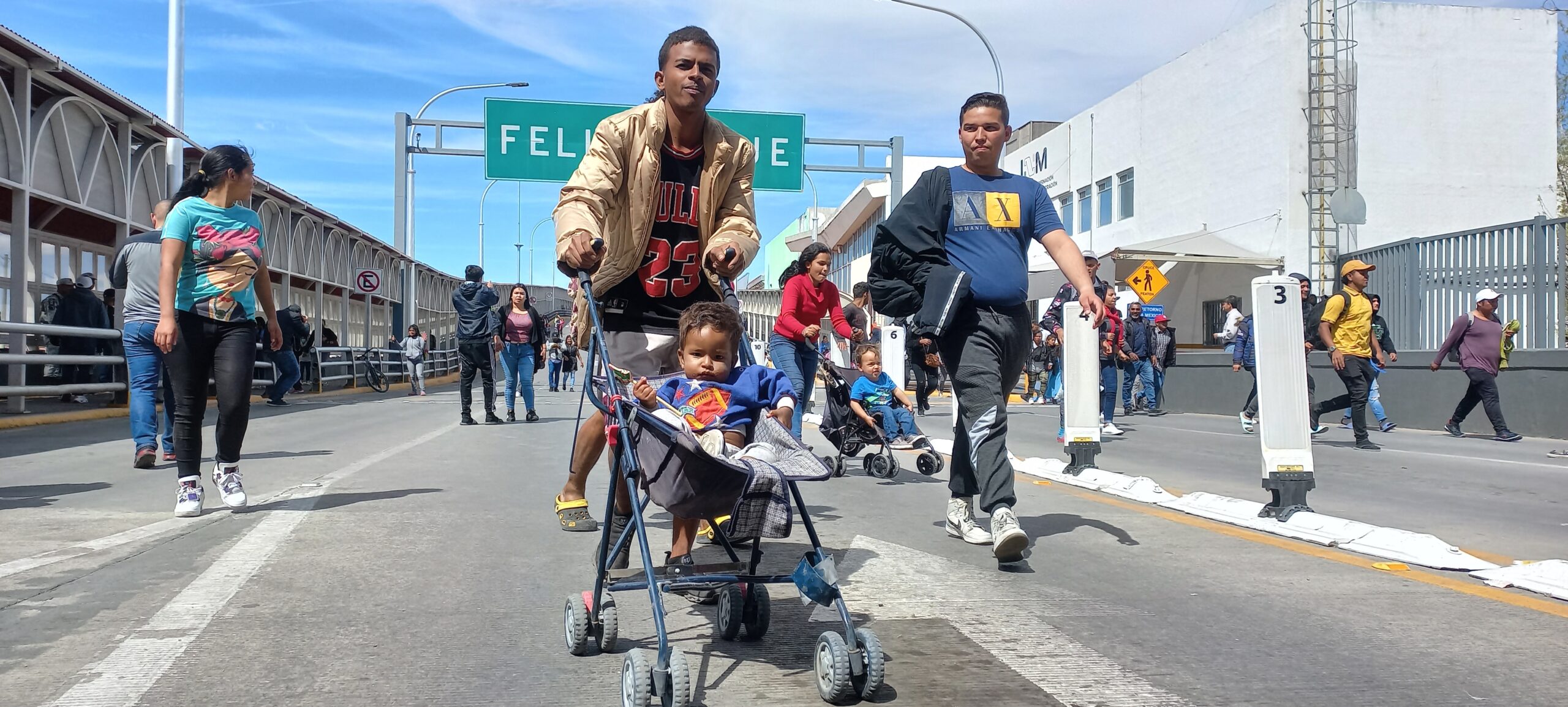 Ciudad Juárez: el negocio de la desinformación en la frontera 2 Migrantes Ciudad Juarez Francisco Servin 5 scaled