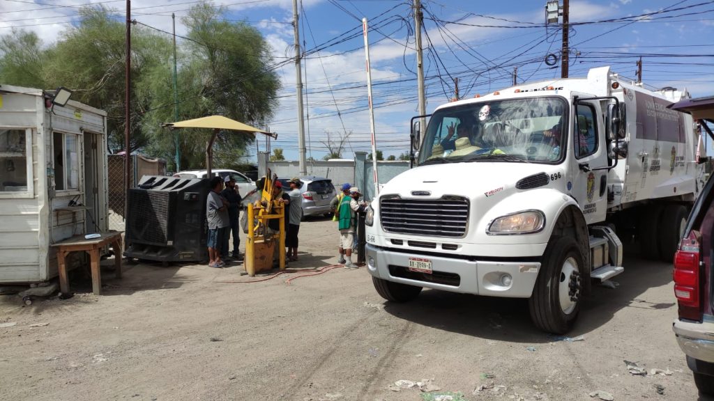 Centro de Transferencia Xochimilco en riesgo de clausura 3 centro de transferencia xochimilco camion