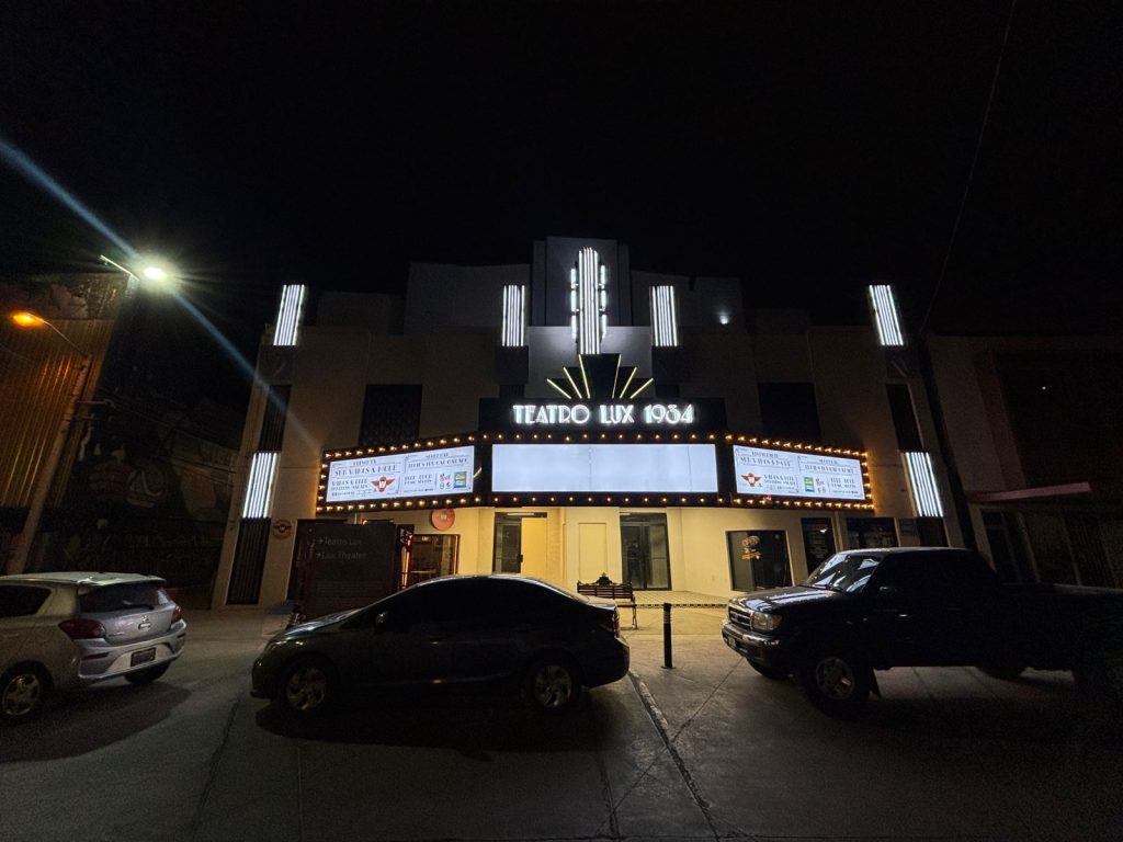 Las ligas de la corrupción en el teatro Lux