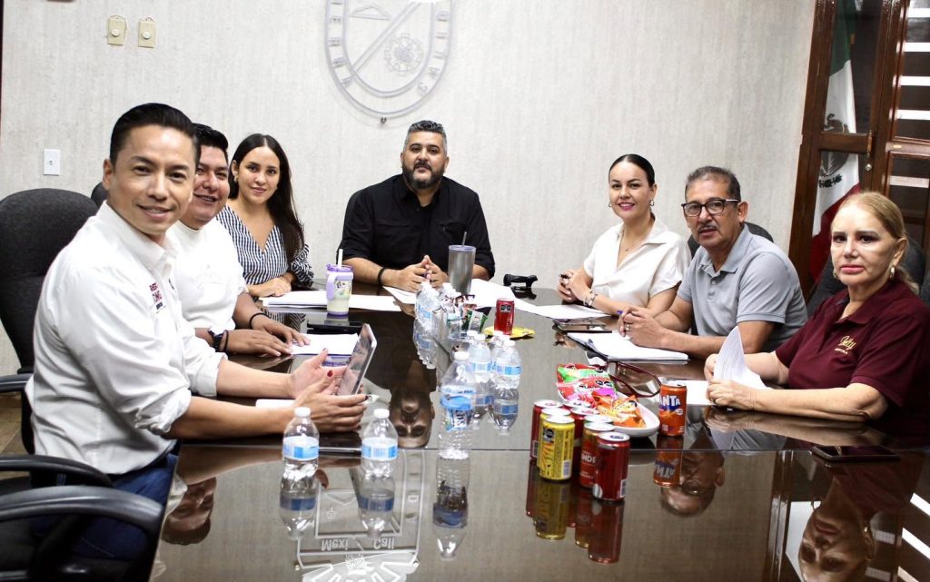 El Radiador: No voy a pedir licencia 8 flores